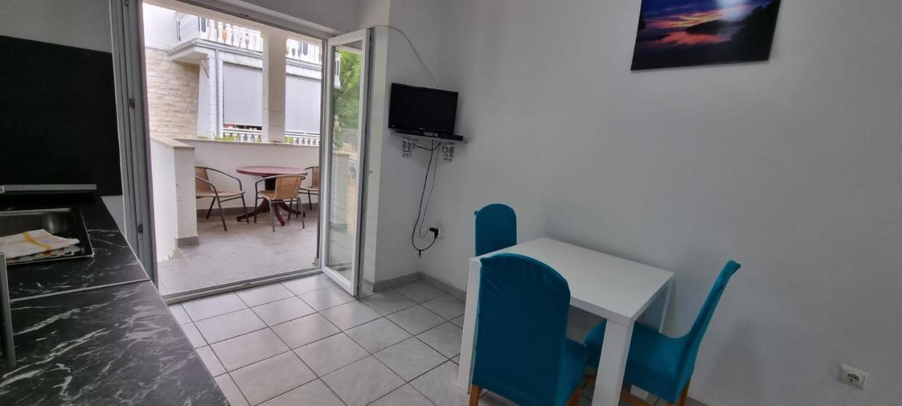 Apartments La Playa Pula Ngoại thất bức ảnh