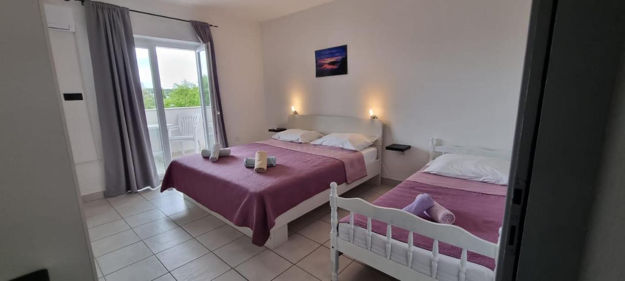 Apartments La Playa Pula Ngoại thất bức ảnh