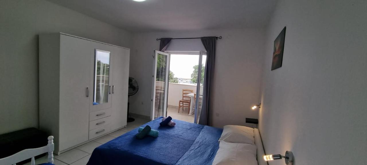 Apartments La Playa Pula Ngoại thất bức ảnh