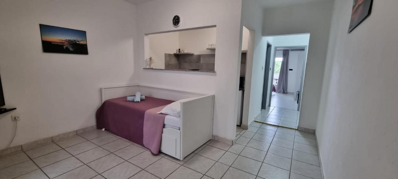 Apartments La Playa Pula Ngoại thất bức ảnh